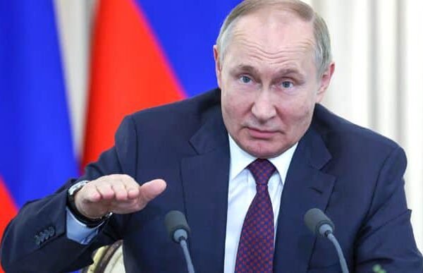 Путін передав привіт окупантам, яких ліквідували на фронті в Україні