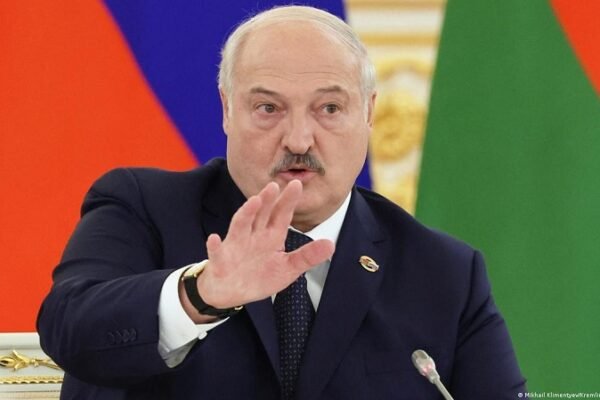 Лукашенко показав Путіну нову мапу, звідки готується напад на Білорусь (ВІДЕО)