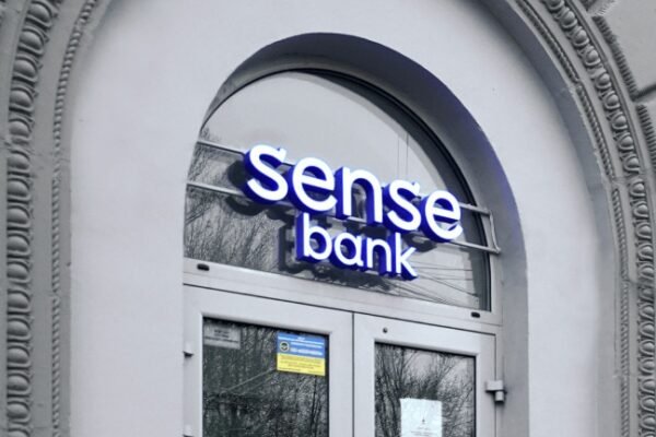 Колишні російські власники “Сенс Банку” планували довести установу до банкрутства