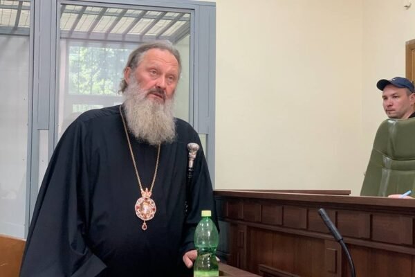 Скандальний екс-намісник Лаври розповів, як з Паши-“Мерседеса” перетворився на “Теслу” (ВІДЕО)