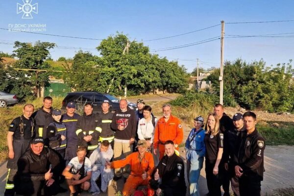 Всю ніч тривали пошуки двох підлітків, що заблукали в Одеських катакомбах (ФОТО)