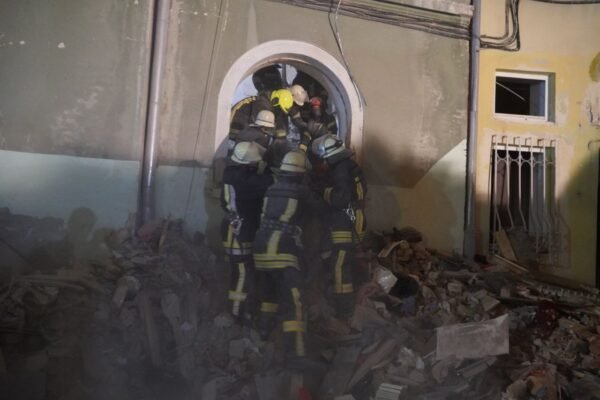 У Львові вранці 7 липня з-під завалів дістали ще одне тіло. Кількість загиблих зросла до 10 осіб