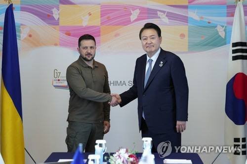 З неоголошеним візитом в Україну прибув президент Південної Кореї Юн Сок Ель