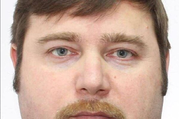 Організував катування понад 100 українських військовополонених: СБУ оголосила підозру екскерівнику Оленівської колонії