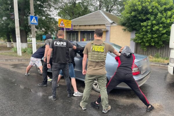 Канал вивезення ухилянтів за кордон перекрили в Одеській області
