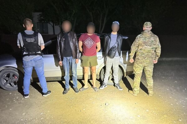 Ще трьом ухилянтам з Буковини не вдалося дременути до Румунії