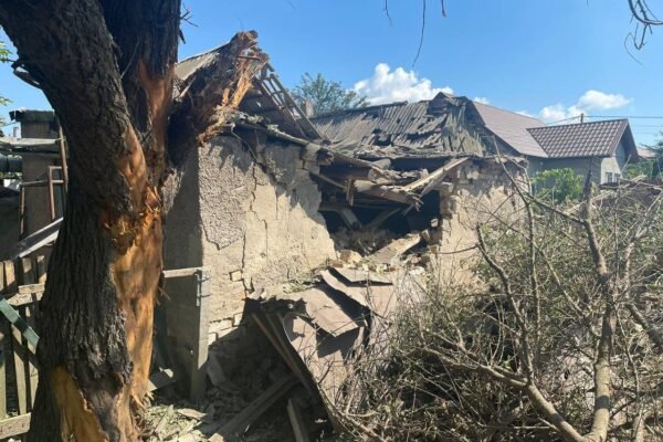 Окупанти обстріляли Херсон: поранені двоє дітей (ФОТО)