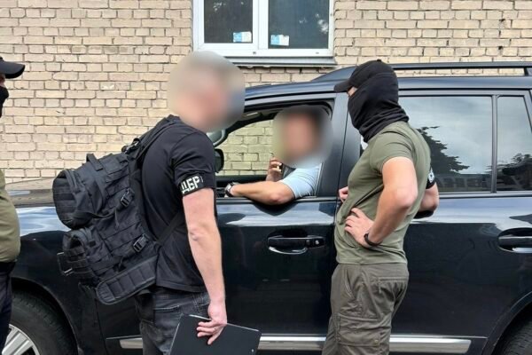 Силовики проводять невідкладні обшуки у нардепа Олександра Дубінського (ФОТО)