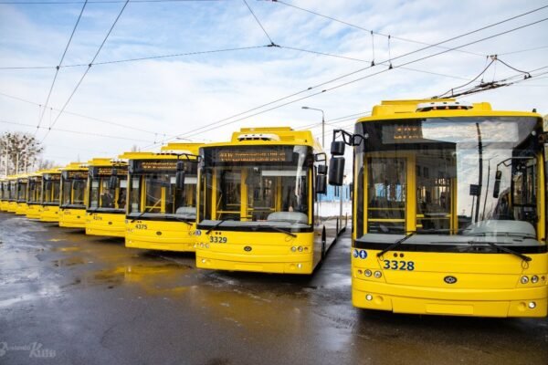Влада Києва розраховує підняти тариф на проїзд у громадському транспорті до 30 грн