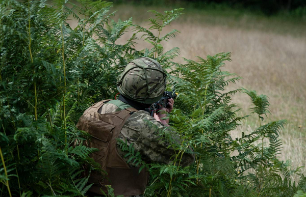 Росіяни намагаються повернути втрачені позиції на деяких ділянках фронту, – Міноборони