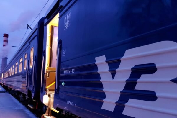 У період пікових сезонних перевезень “Укрзалізниця” призначає додаткові поїзди до Львова
