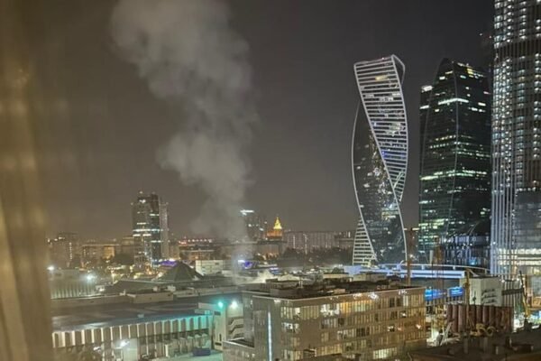 В ніч на 18 серпня Москву атакував БпЛА: Вибух пролунав у “Москва-сіті” (ВІДЕО)
