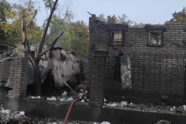 Росіяни вдарили по житловому сектору в Запоріжжі: Відомо про 3 загиблих та 9 поранених (ФОТО, ВІДЕО)