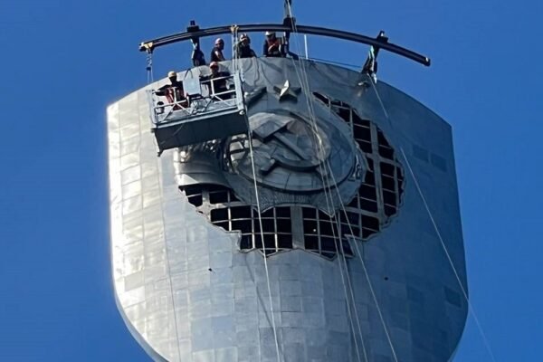 Матрьошкою по тризубу: Як російські пропагандисти істерять через оновлення монументу “Батківщина –мати” (ВІДЕО)