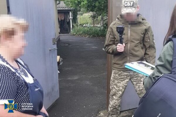 На Сумщині затримали інформаторку, яка “зливала” окупантам дані для можливого прориву російських ДРГ через кордон 