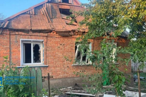 Росіяни вдарили ракетами по Кривому Рогу: пошкоджені десятки будинків та ЛЕП (ФОТО)