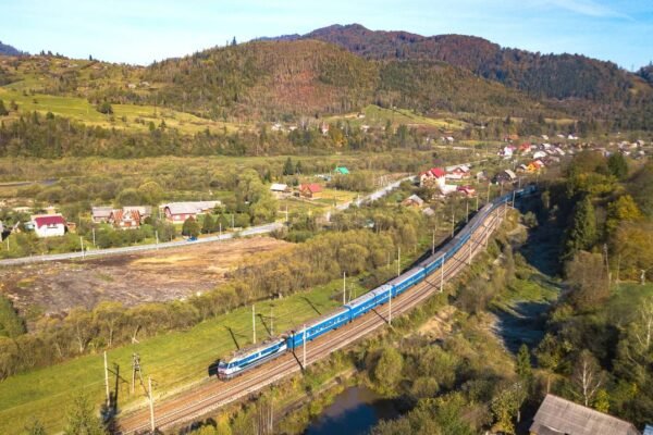 “Укрзалізниця” призначила додаткові рейси на популярних маршрутах