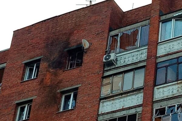 У Курську звинуватили ЗСУ в ударі безпілотником по багатоповерхівці (ФОТО)