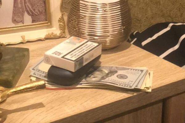 У Дніпрі викрили медиків та пособників, які за 13 тисяч доларів робили ухилянтам фіктивні документи