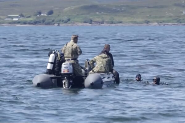 Українські водолази та вибухотехніки пройшли навчання у Британії (ВIДЕО)