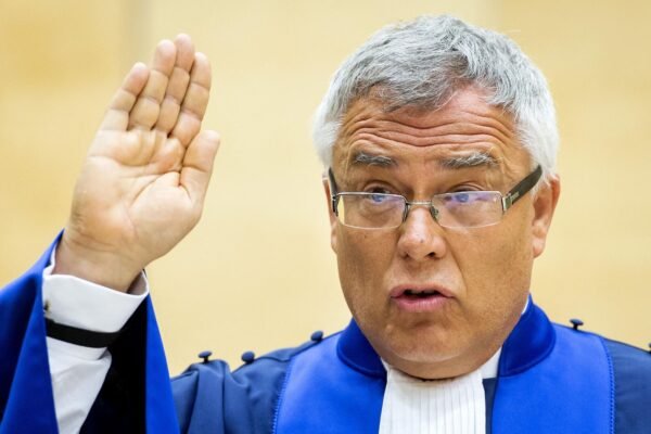 Росія оголосила у розшук голову МКС