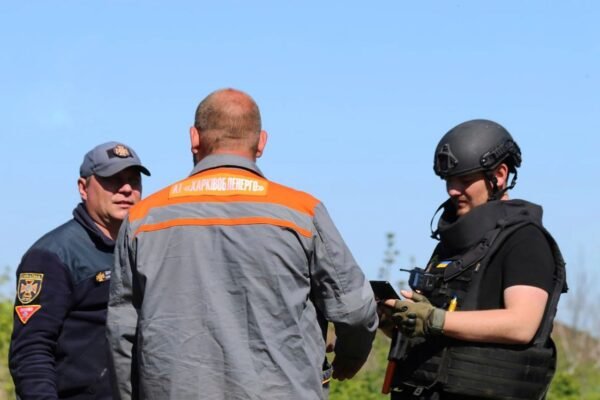 На Харківщині бригада енергетиків потрапила під обстріл