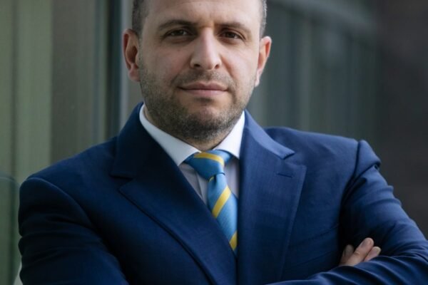 Очільник ФДМУ Умєров подав у відставку