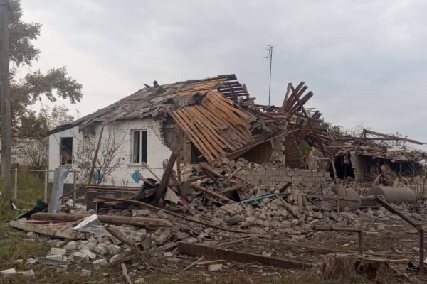 На Харківщині минулої доби через авіаудари пошкоджено школу та будинки