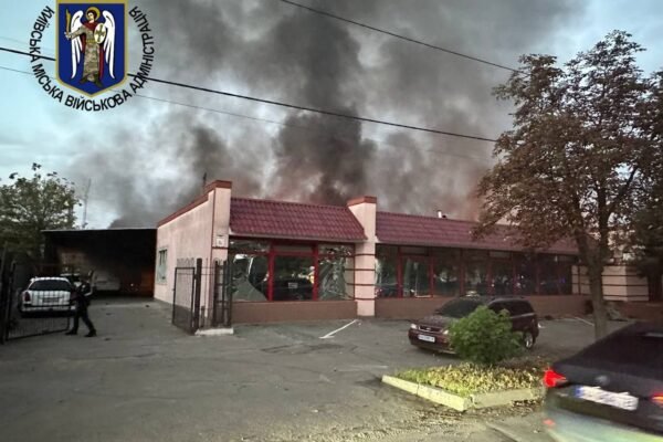 Під час ракетного удару по столиці поранено 9-річну дитину та 18-річну дівчину