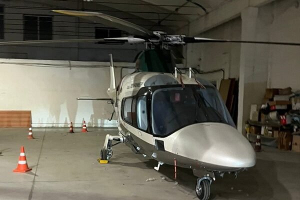 ДБР передало гелікоптер олігарха-втікача Жеваго на потреби ЗСУ