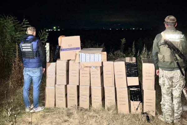На кордоні з Угорщиною затримали партію нелегальних цигарок