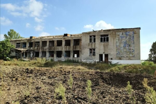 Росіяни вдарили по Ізюмському району керованими авіабомбами (ФОТО)