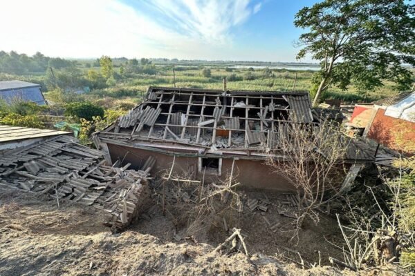 Росіяни обстріляли село на Херсонщині запалювальними снарядами (ФОТО)