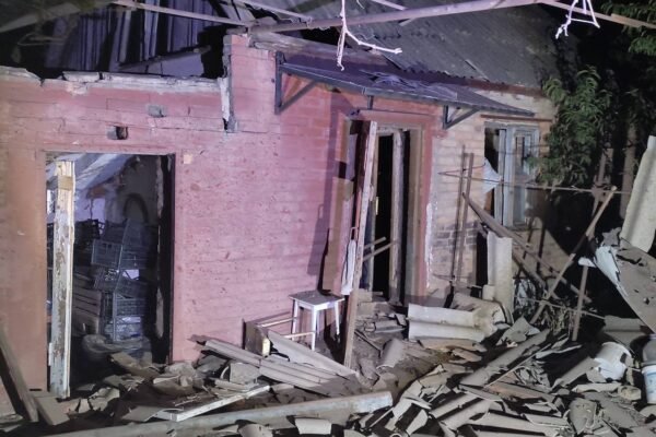 У Дніпрі уламками пошкоджений об’єкт критичної інфраструктури, над областью збили 12 “шахедів” (ФОТО)