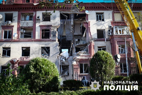Російський удар по Запоріжжю: кількість жертв зросла до п’яти