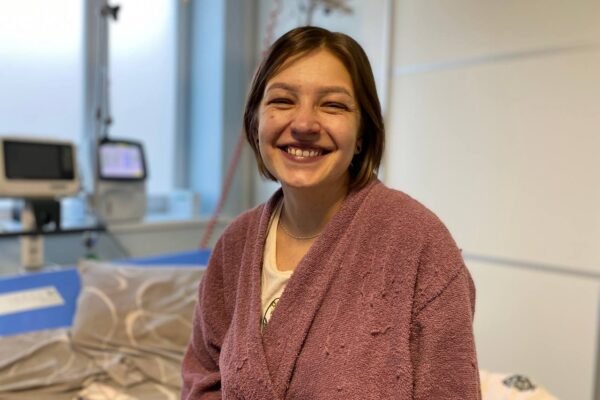 Жінка, якій у Львові зробили унікальну трансплантацію серця та легень, померла