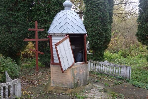 На Тернопільщині у криниці виявили труп підлітка