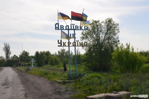 Попри постійні обстріли, в Авдіївці досі залишаються понад 1600 мешканців