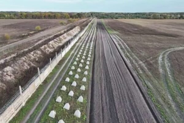 На північних рубежах держави триває зведення інженерних укріплень (ФОТО)