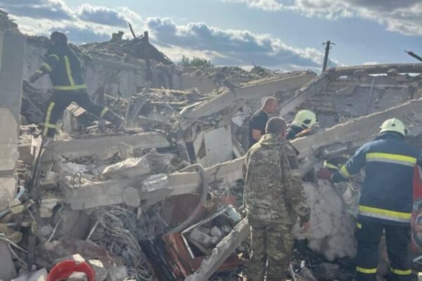 Кількість загиблих внаслідок удару по Грозі на Харківщині зросла до 53