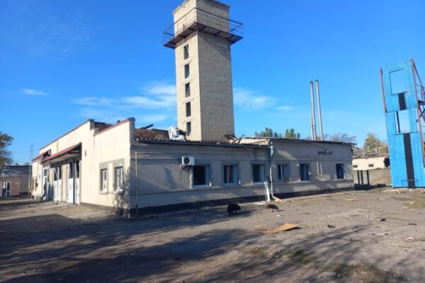 На Херсонщині росіяни поцілили по пожежному підрозділу ДСНС (ФОТО)