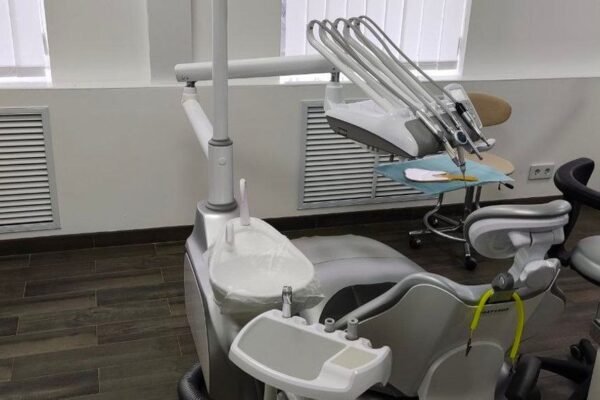 Чистили карієс: В Тернополі у державній стоматполіклініці помер дворічний малюк