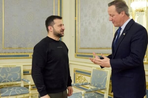 Експрем’єр і чинний голова МЗС Великої Британії Кемерон прибув до Києва (ВІДЕО)