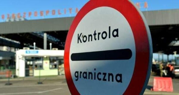 Польські прикордонники попередили українських колег про ймовірні ускладнення руху через страйк перевізників