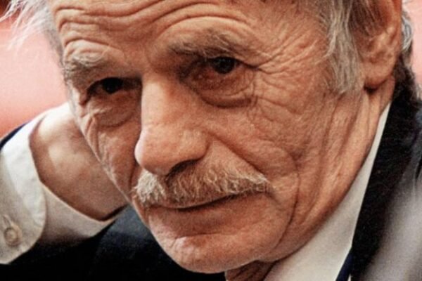 Мустафа Джемілєв отримав звання Героя України