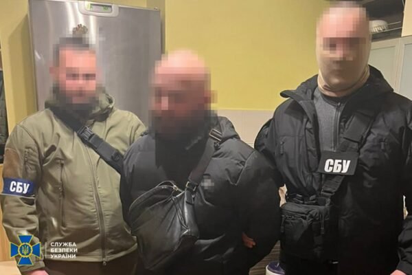 СБУ знешкодила банду, яка намагалася захопити паркувальний бізнес у Києві