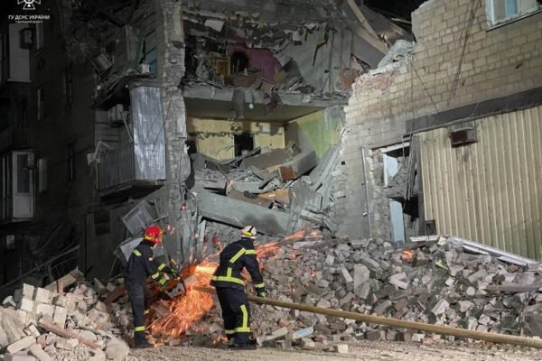 Росіяни вдарили ракетами по Селідовому на Донеччині: Є жертви (ФОТО)