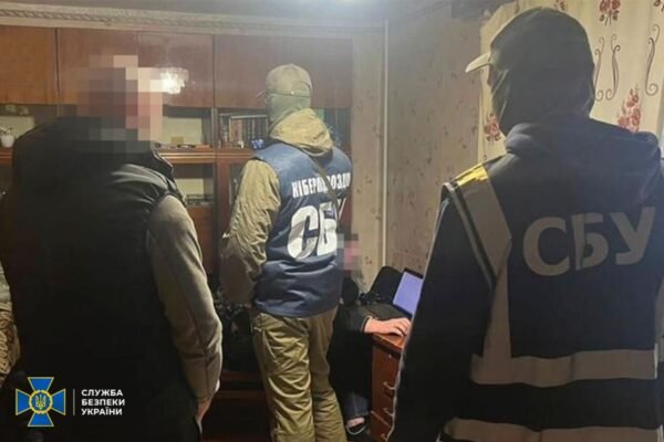 У Харкові затримали зрадника, який місяць тому навів “Іскандер” на житлові будинки у центрі міста (ФОТО)