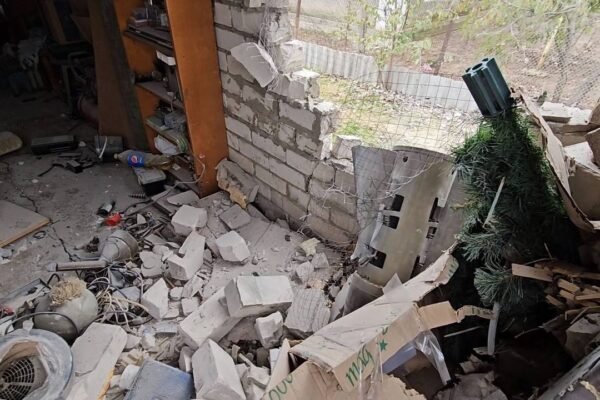 Росіяни вдарили касетними боєприпасами по Чорнобаївці на Херсонщині: є загиблі та поранені (ФОТО)