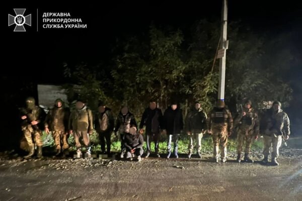 На кордоні зі Словаччиною упіймали групу ухилянтів (ФОТО)